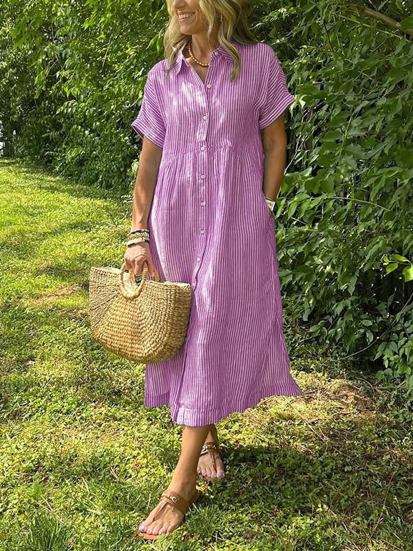 New button-up dress with striped flaps at the bottom | With functional pockets