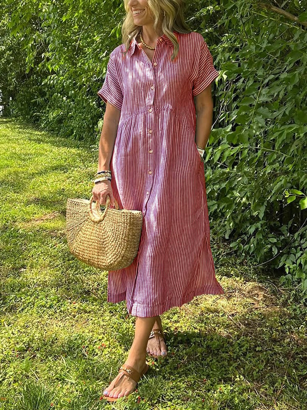 New button-up dress with striped flaps at the bottom | With functional pockets