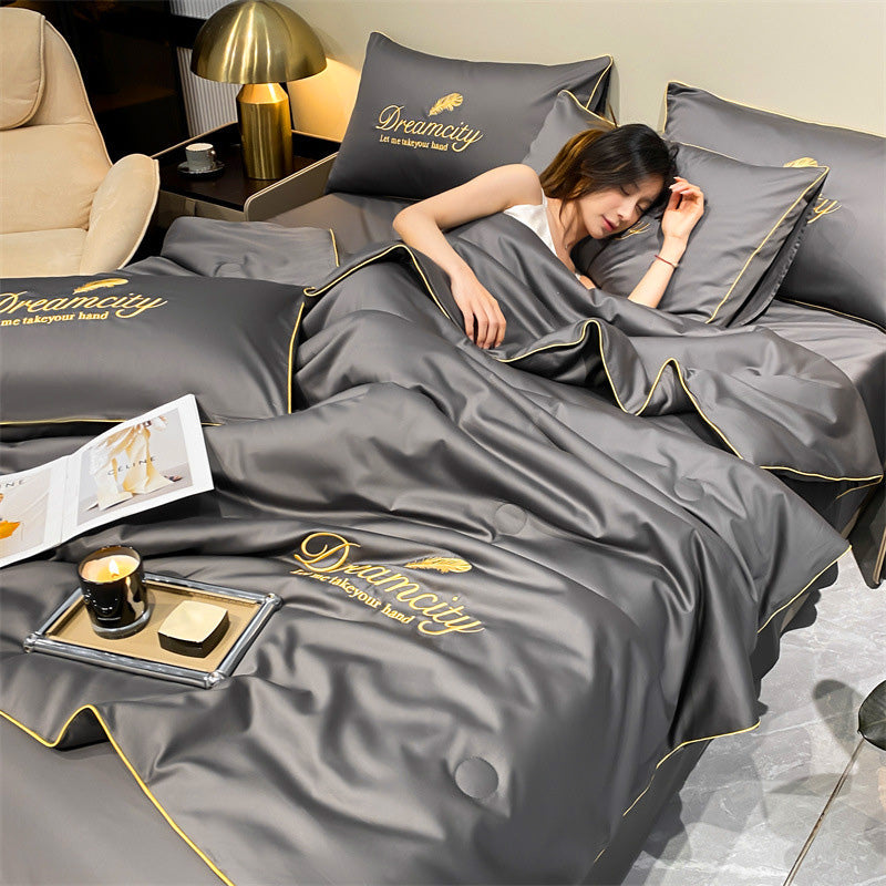 Get Ready For Summer🛏️ Summer Simple Ice Silk Quilt❄️